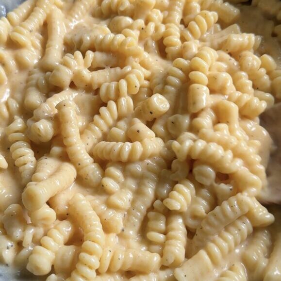 feta mac and cheese in the skillet