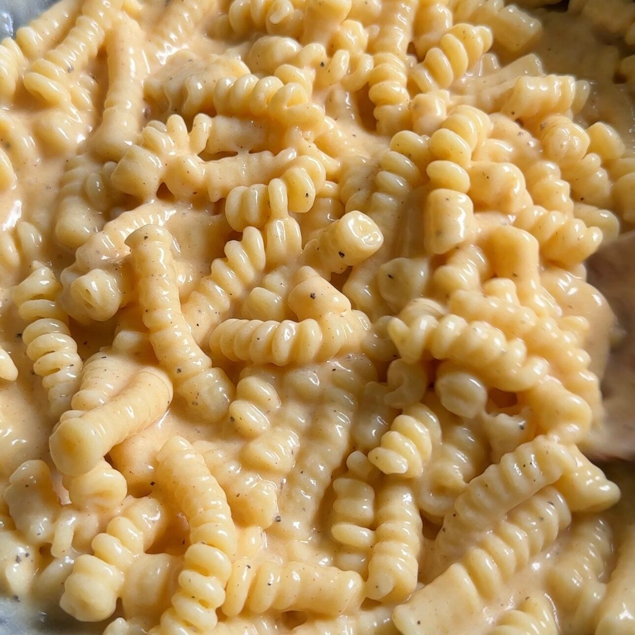 feta mac and cheese in the skillet